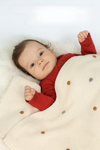 Wohldecke® - Handmade crochet ball blanket with pompoms