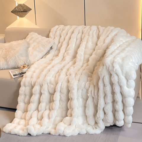 Warme weiße Plüschdecke